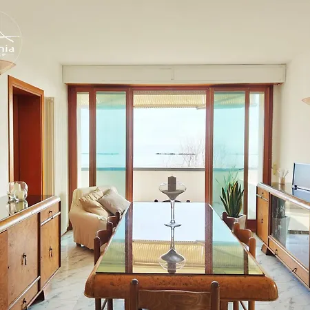 Apartment Fronte Mare Rc27 *