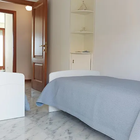 Apartment Fronte Mare Rc27 *